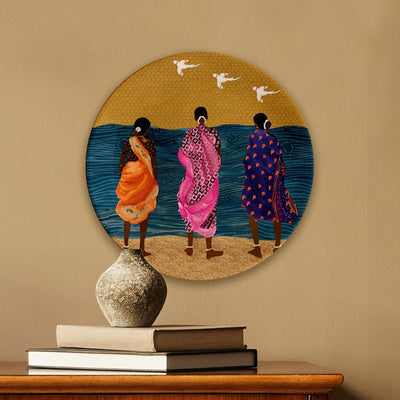 Sarees by the sea engraved decor plate